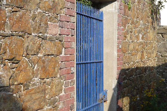 Westmount Jewish Cemetery - Entrance