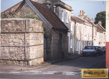 Bath Jewish Cemetery - Ohel and Entrance